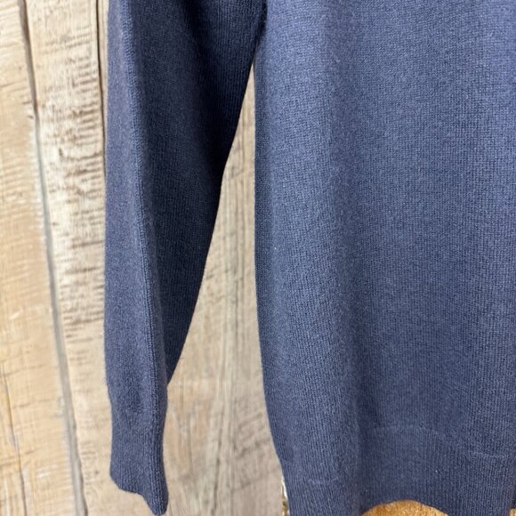 Brunello Cucinelli Cashmere Sweater with Sequin shoulders - Picture 5 of 8